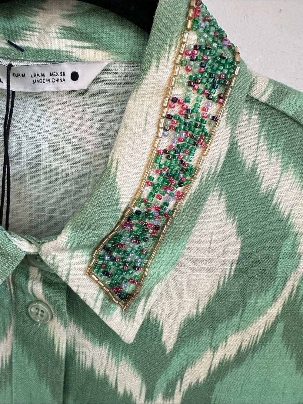 NEW Zara M Ikat green linen blend beaded hidden button contemporary blouse boho - Picture 5 of 14
